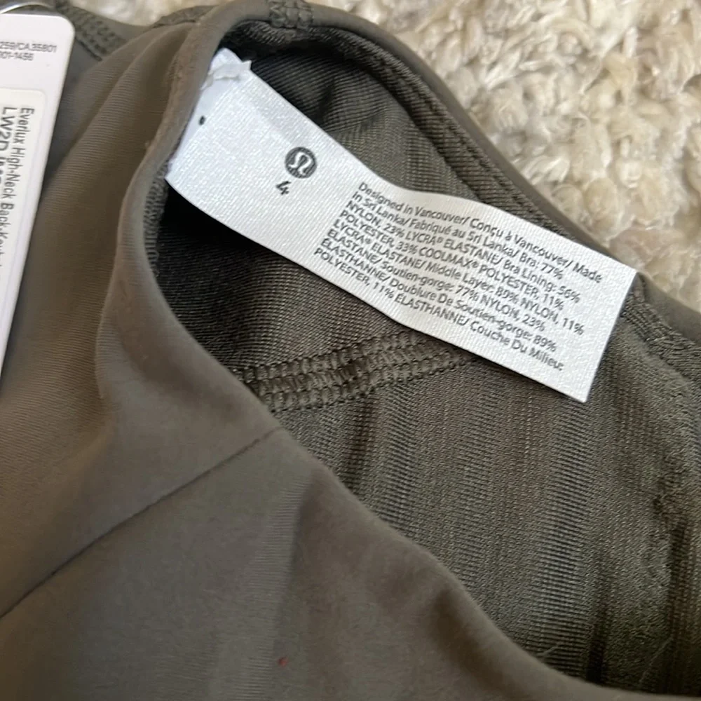 Everlux High-Neck Back-Keyhole Train Bra - Picture 10 of 11